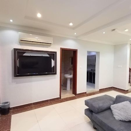 Celine Al Motamaiza Furnished Apartment Jeddah Ngoại thất bức ảnh