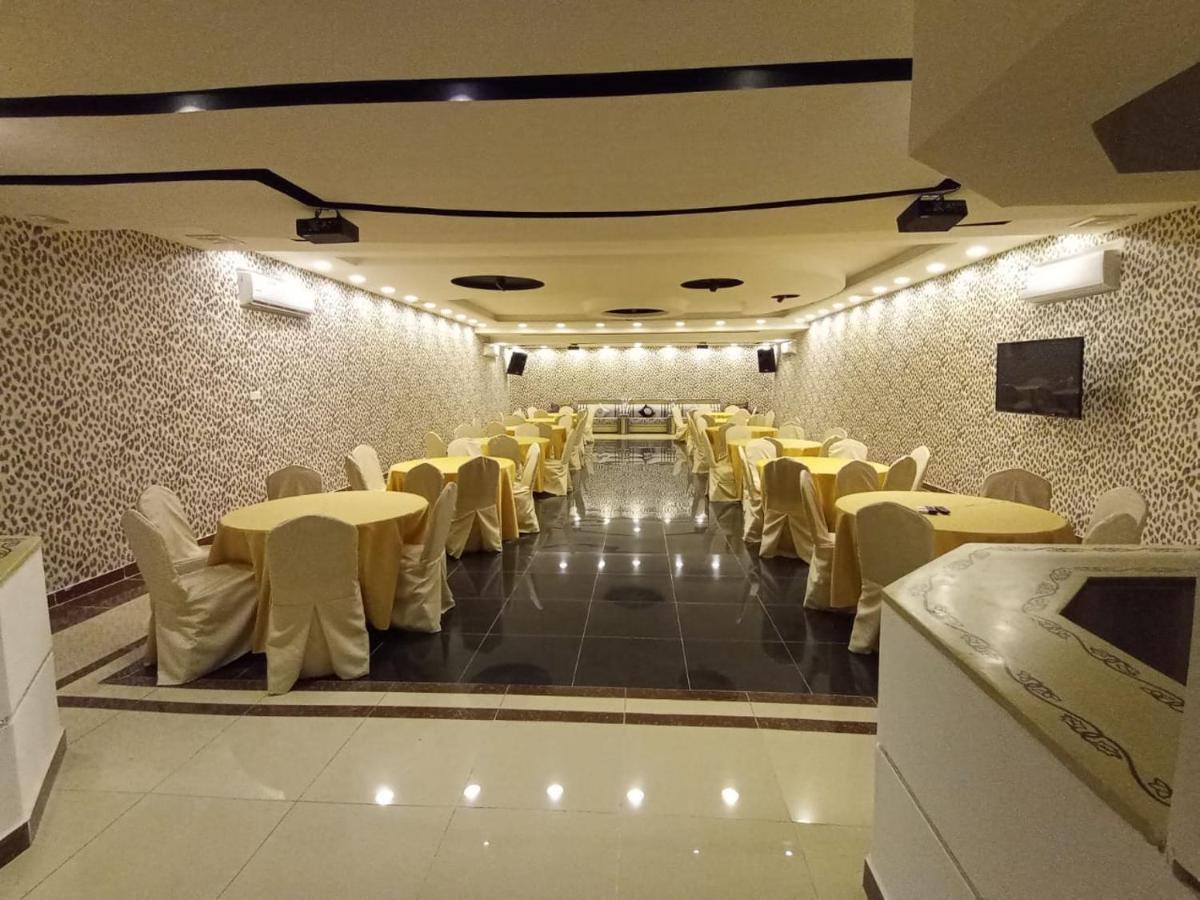 Celine Al Motamaiza Furnished Apartment Jeddah Ngoại thất bức ảnh