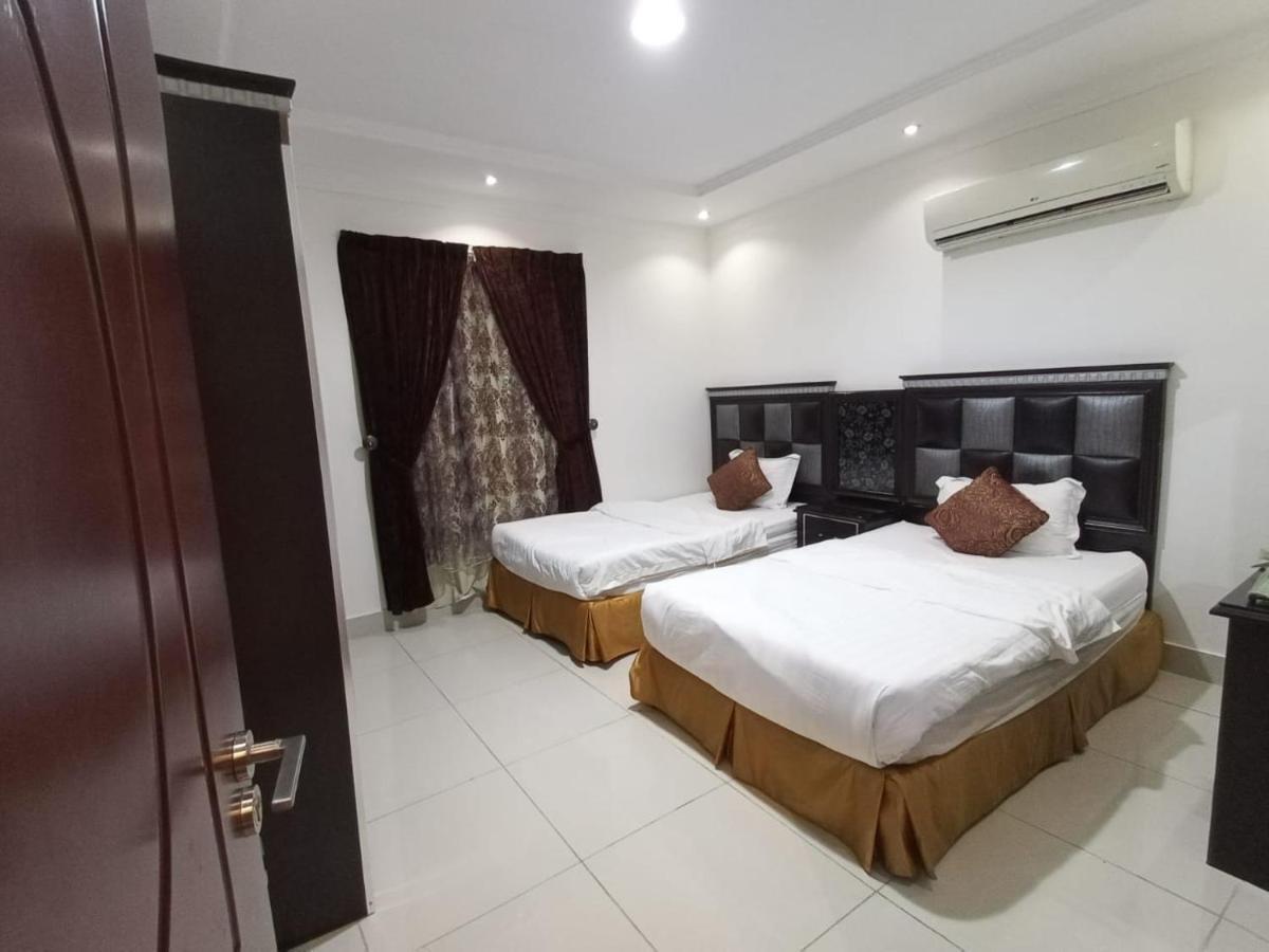 Celine Al Motamaiza Furnished Apartment Jeddah Ngoại thất bức ảnh