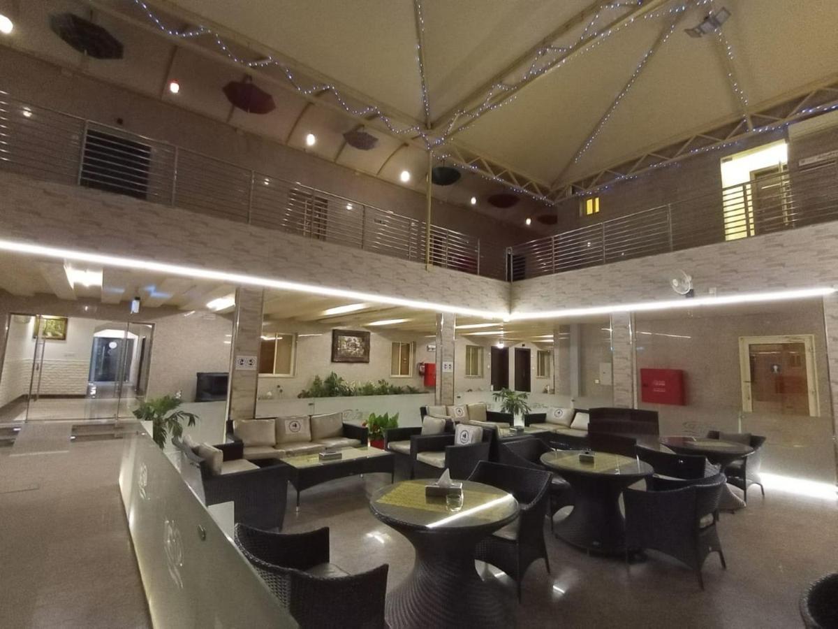 Celine Al Motamaiza Furnished Apartment Jeddah Ngoại thất bức ảnh